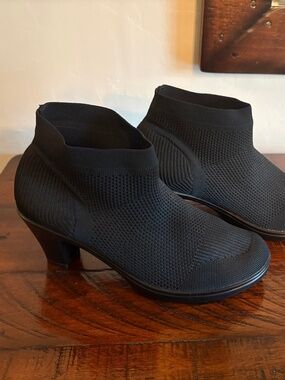 bernie mev new york ankle boot